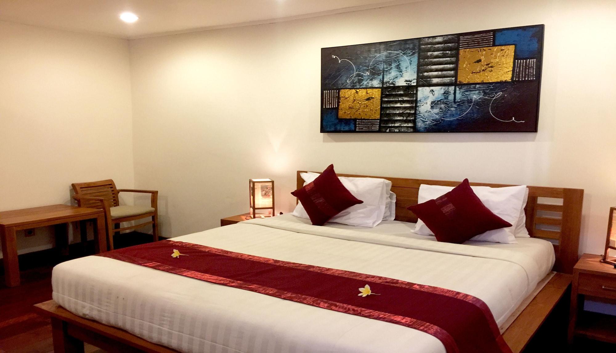 เดลู วิลลา แนด์ สวีท ซมีญะก์ Hotel เกอโรโบกัน ภายนอก รูปภาพ